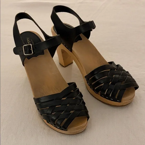 Swedish Hasbeens Black Leather Clogs/ Heels - Picture 1 of 9